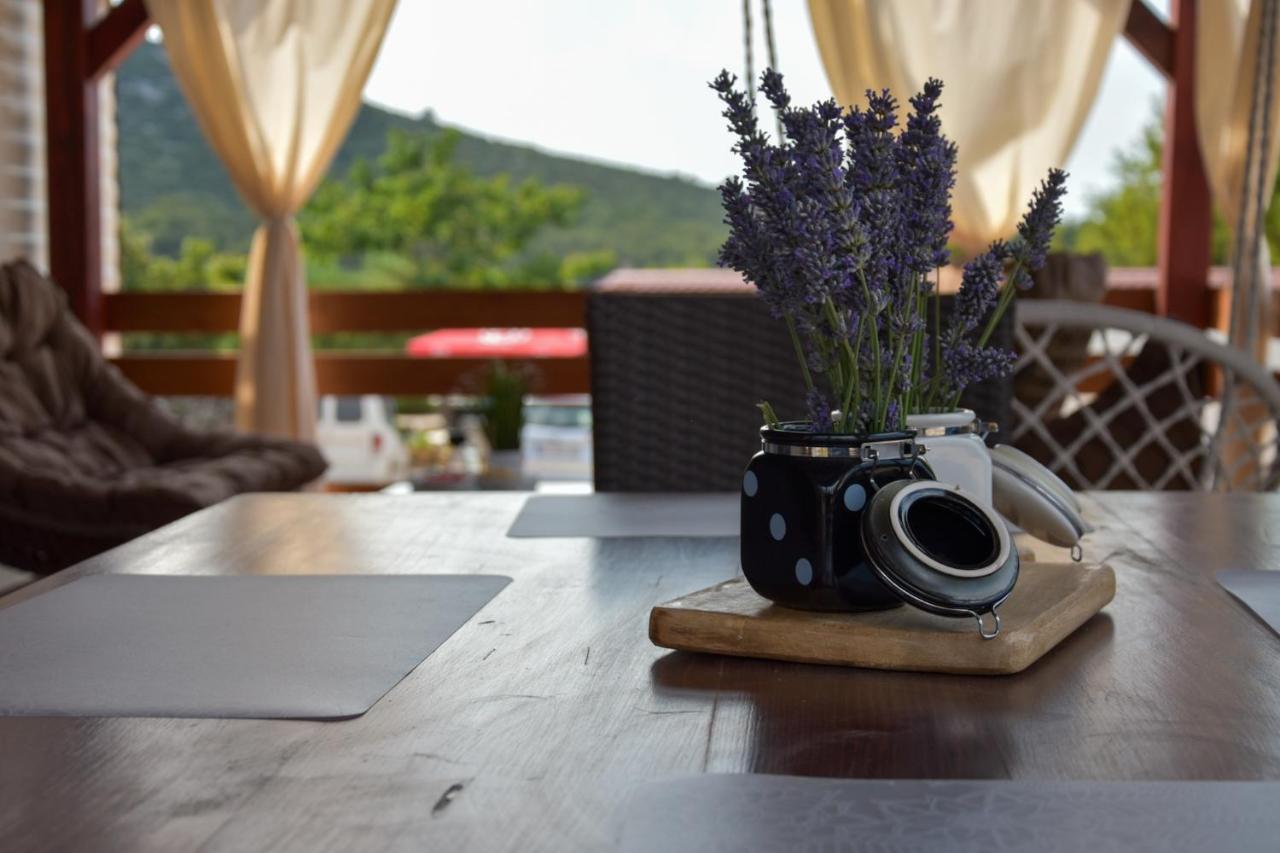 Mobile Home Tomic Tisno Dış mekan fotoğraf