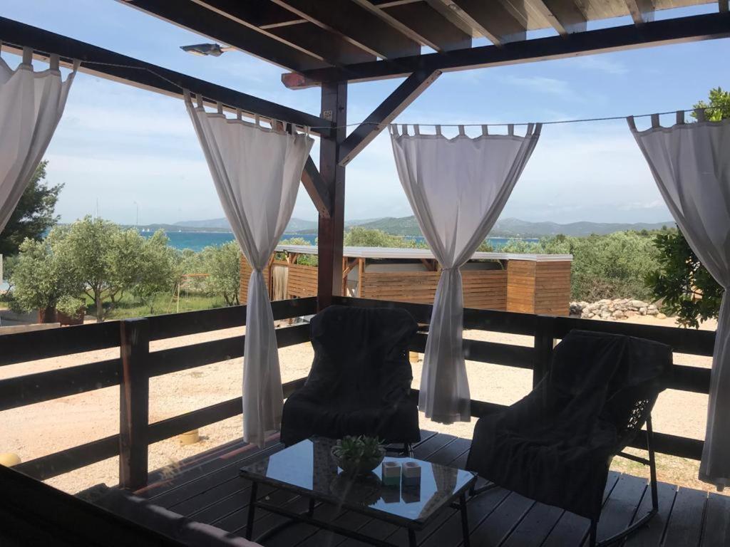 Mobile Home Tomic Tisno Dış mekan fotoğraf